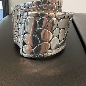 John Hardy Cuff Bracelet. BOLD AND BEAUTIFUL!! Excellent Condition
